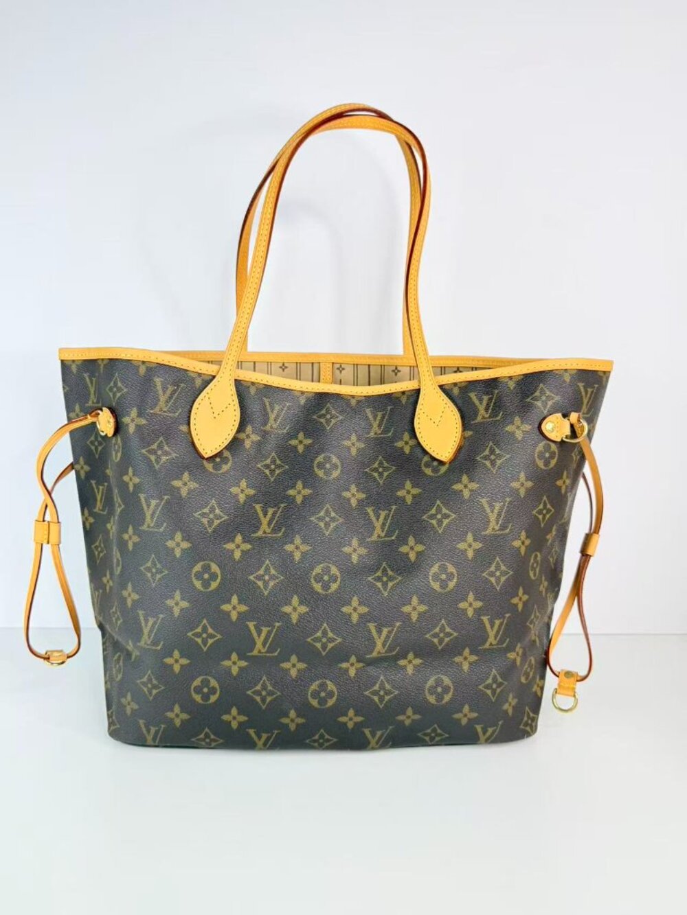 louis vuitton neverfull tote monogram canvas(GM)